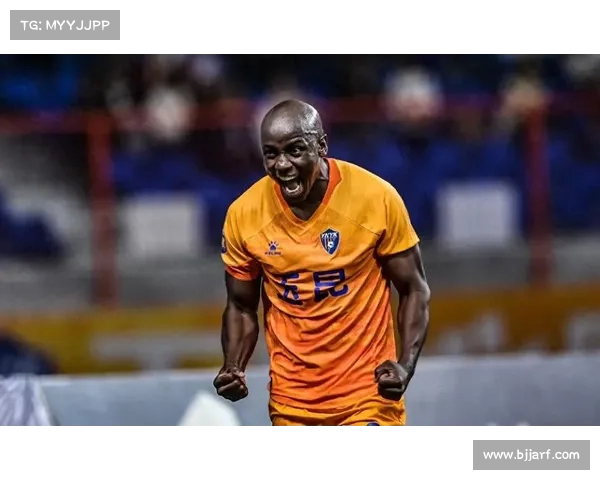 大连鲲城穆谢奎合约五大亮点解析推动足球发展新局面